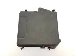 SİGORTA KUTU KAPAĞI ÜST MGN III-FLUNCE 284C40002R ürün görseli