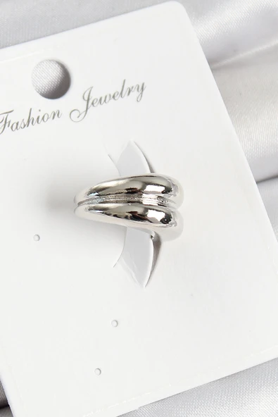 Pirinç Halka Model Gümüş Renk Sağ Kıkırdak Küpe - TJ-BKP11005 ürün görseli