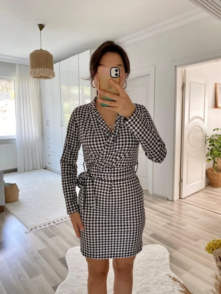 Lucky Life Kadın Uzun Kollu Kruvaze Yaka Bağlamalı Kemer Dalgıç Mini Boy Elbise - Resim 10