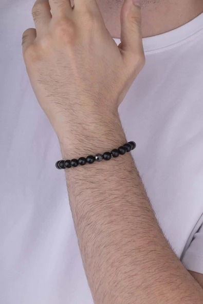 Gümüş Pazarım Hematit Detaylı Yuvarlak Kesim Oniks Taşlı Doğal Taş Erkek Bileklik ürün görseli 1