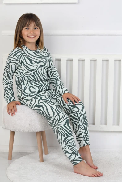 Kaplan Desenli Kız Çocuk Pijama Takımı - Resim 12