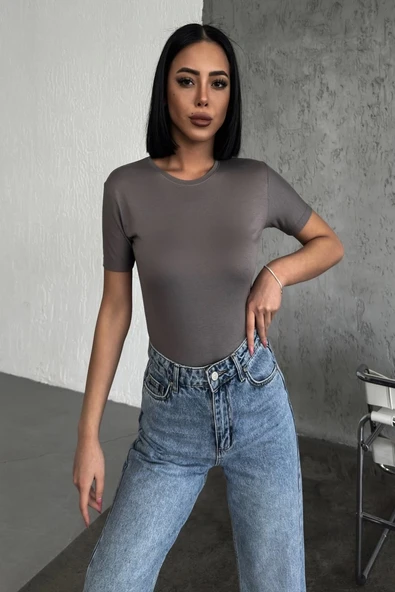 Rahat Ve Şık Kısa Kollu Bisiklet Yaka Likralı Viskon Penye Body Füme - 2