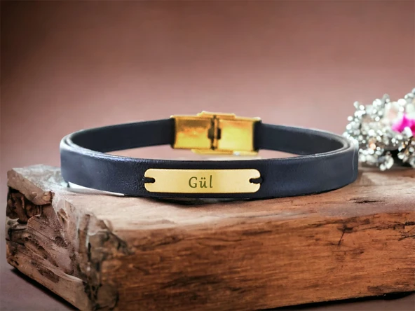 14 Ayar Altın Plakalı İsme Özel Dikdörtgen Figürlü Doğal Siyah Derili Hediye Bileklik-540 ürün görseli