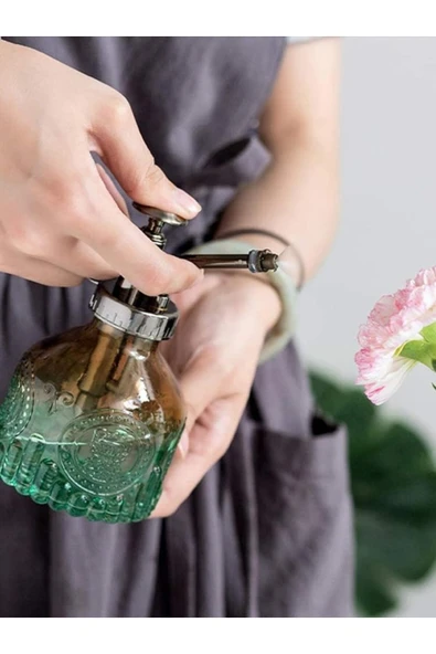 Şık Tasarımlı Ev Bahçe Saksı Çiçeklerine Özel Cam Bitki Sulama Fıskiyesi Kolonya Şişesi 200 ML Yeşil - 2