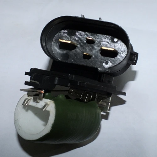 KALORİFER REZİSTANSI CORSA C 1.0-1.2-1.4 ASTRA G 1.4-1.6 93341907 ürün görseli