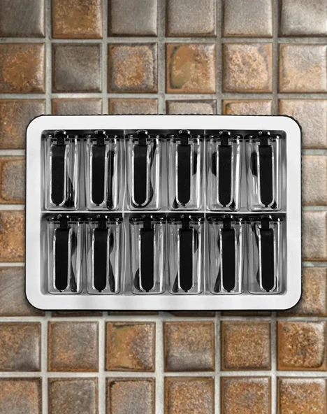 Dekoratif Stand Baharatlık 12 li Kaşıklı Kapaklı Baharatlık Takımı - Siyah Beyaz - 2