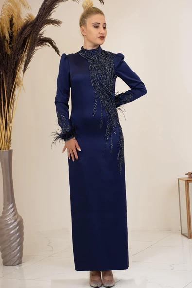 Önü Boncuk Aplik İşleme Kolları Tüylü Nara Tesettür Abiye Lacivert ürün görseli