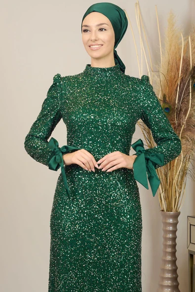 Kollari Fiyonklu Pul Payetli Sultan Tesettür Abiye Zümrüt - Resim 2