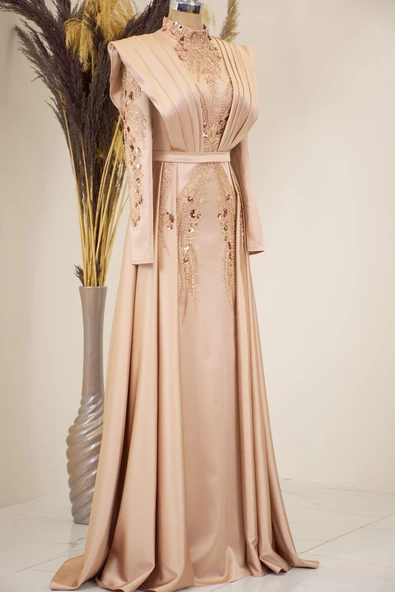 Önü Drapeli Kuyruklu Boncuk İşlemeli Miranda Tesettür Abiye Gold - Resim 4