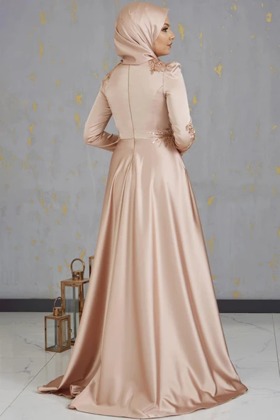 Karaca Önü Drapeli Aplikli Tesettür Abiye Gold - Resim 3