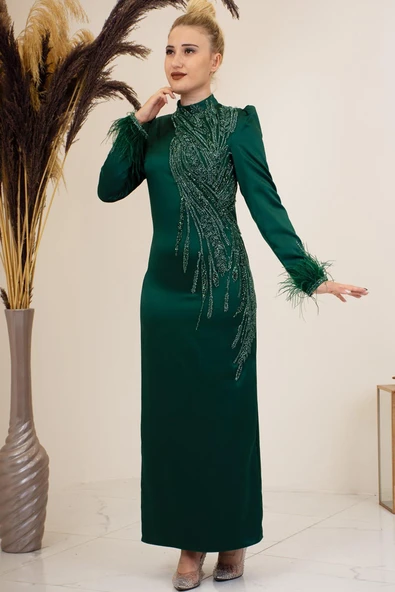 Önü Boncuk Aplik İşleme Kolları Tüylü Nara Tesettür Abiye Zümrüt ürün görseli