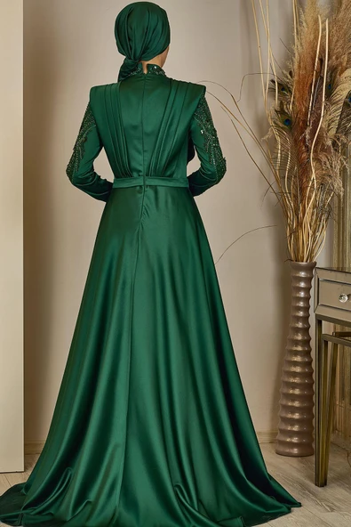 Önü Drapeli Kuyruklu Boncuk İşlemeli Miranda Tesettür Abiye Zümrüt - Resim 3