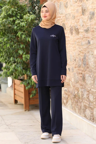 Cemre Tesettür Takım Lacivert ürün görseli