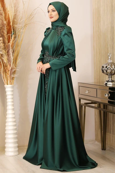 Karaca Önü Drapeli Aplikli Tesettür Abiye Zümrüt - Resim 4