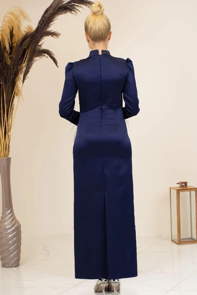 Önü Boncuk Aplik İşleme Kolları Tüylü Nara Tesettür Abiye Lacivert - Resim 3