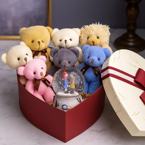 Sevgiliye En Tatlı Hediye Seti Peluş Ayıcık Kalpli Kutuda 7 Mini Peluş Ayıcık Işıklı Kar Küresi Seti - 1