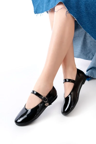 İNF-324 Siyah Rugan Baretli Tokalı Günlük Kadın Babet - Resim 2