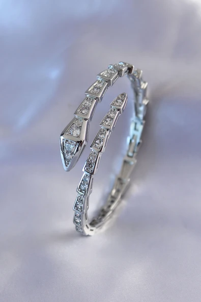 VIP Seri Yılan Model Gümüş Renk Kadın Kelepçe Bileklik - TJ-BB5488 ürün görseli