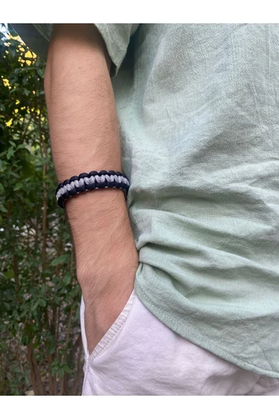 Paracord Bileklik Siyah-Gri Cobra modeli ürün görseli