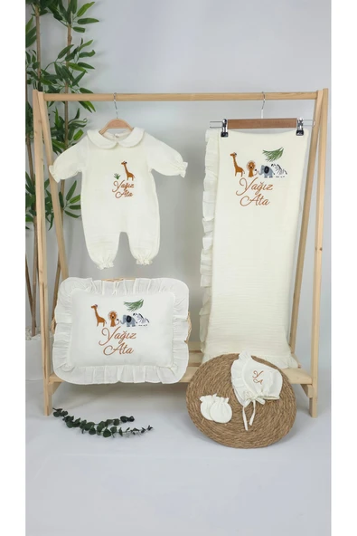 gros shop Müslin Yeni Doğan 4Katlı Organik %100Pamuk Kişiye Özgü Nakışlı Hastane Çıkış Seti (Safari Model-3) - Resim 3