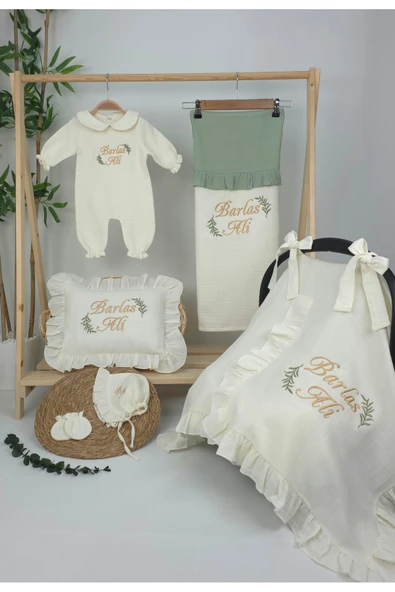 gros shop Müslin Yeni Doğan 4Katlı Organik %100Pamuk Kişiye Özgü Nakışlı Hastane Çıkış Seti (İki Dal Model-1) - Resim 2