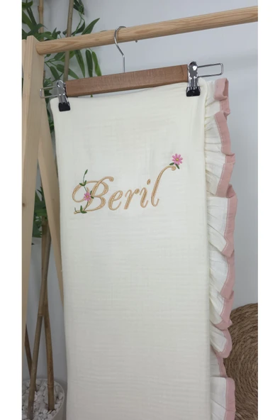 gros shop Müslin Yeni Doğan 4Katlı Organik %100Pamuk Kişiye Özgü Nakışlı Hastane Çıkış Seti (Pudra Biyeli-1) - Resim 4