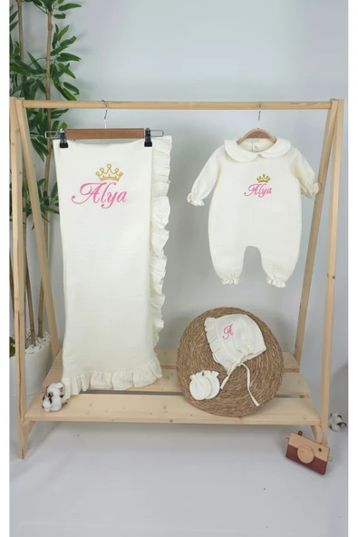 gros shop Müslin Yeni Doğan 4Katlı Organik %100Pamuk Kişiye Özgü Nakışlı Hastane Çıkış Seti-Taçlı Gold - Resim 2