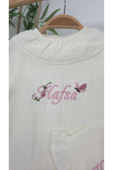 gros shop Müslin Yeni Doğan 4Katlı Organik %100Pamuk Kişiye Özgü Nakışlı Hastane Çıkış Seti(Kelebekli Papatya) - Resim 3