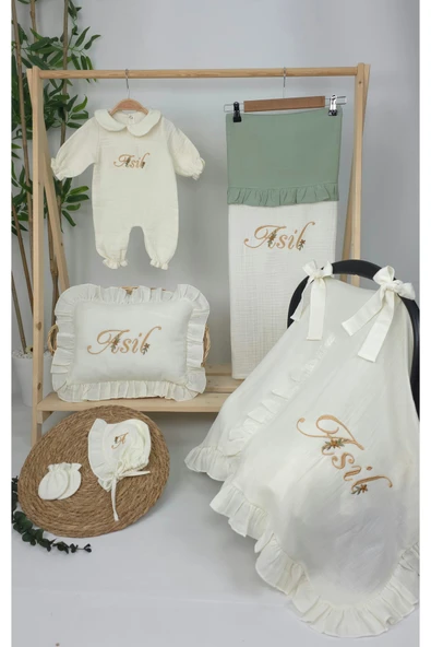 gros shop Müslin Yeni Doğan 4Katlı Organik %100Pamuk Kişiye Özgü Nakışlı Hastane Çıkış Seti (Papatya Model-3) ürün görseli