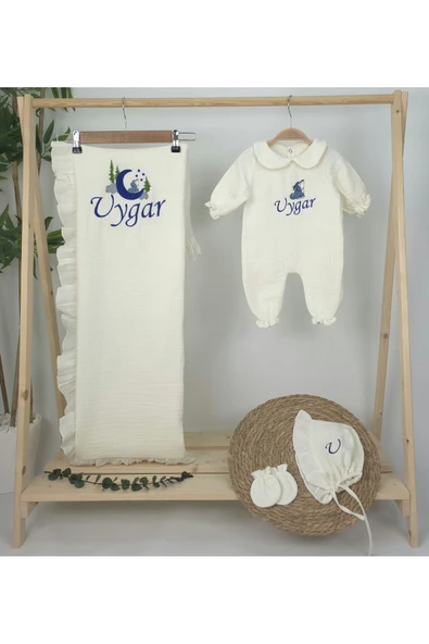 gros shop Müslin Yeni Doğan 4Katlı Organik %100Pamuk Kişiye Özgü Nakışlı Hastane Çıkış Seti (Kurt Model-2) - Resim 2