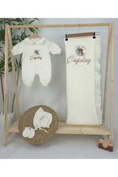 gros shop Müslin Yeni Doğan 4Katlı Organik %100Pamuk Kişiye Özgü Nakışlı Hastane Çıkış Seti (Ayıcık Model 4) - Resim 2