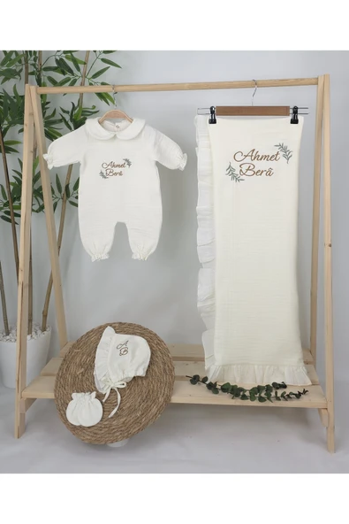 gros shop Müslin Yeni Doğan 4Katlı Organik %100Pamuk Kişiye Özgü Nakışlı Hastane Çıkış Seti (Dal Modell-2) - Resim 2