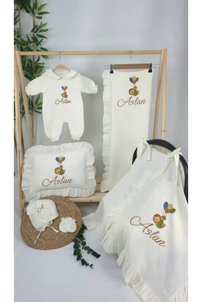 gros shop Müslin Yeni Doğan 4Katlı Organik %100Pamuk Kişiye Özgü Nakışlı Hastane Çıkış Seti-Aslan Model - Resim 2