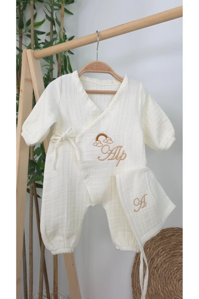 gros shop Müslin Yeni Doğan 4Katlı Organik %100Pamuk Kişiye Özgü Nakışlı Hastane Çıkış Seti (Gökkuşağı Model2) - Resim 4