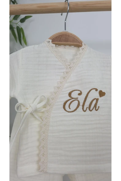 gros shop Müslin Yeni Doğan 4Katlı Organik %100Pamuk Kişiye Özgü Nakışlı Hastane Çıkış Seti (Kalpli Model-3) - 2