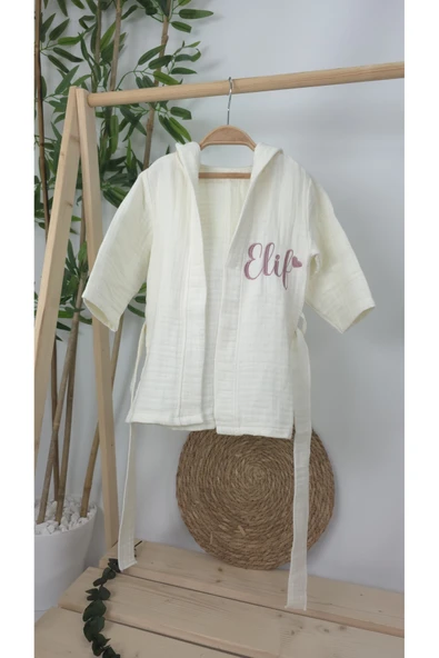 gros shop Müslin Yeni Doğan 4Katlı Organik %100Pamuk Kişiye Özgü Nakışlı Kalpli Bornoz (0-2 Yaş) - Resim 2