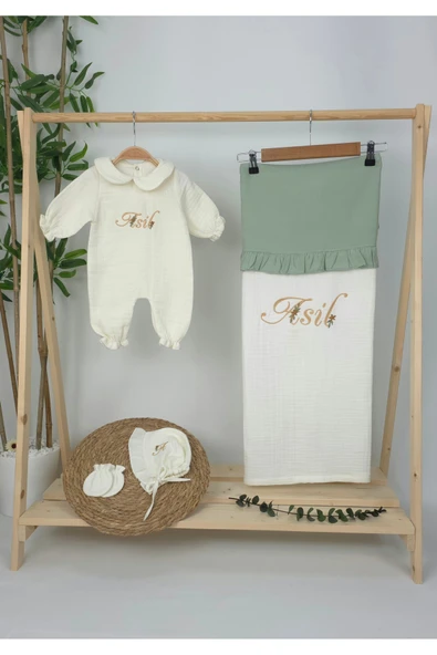 gros shop Müslin Yeni Doğan 4Katlı Organik %100Pamuk Kişiye Özgü Nakışlı Hastane Çıkış Seti (Papatya Model-3) ürün görseli