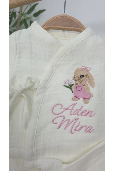 gros shop Müslin Yeni Doğan 4Katlı Organik %100Pamuk Kişiye Özgü Nakışlı Hastane Çıkış Seti (Tavşan Modell-2) - Resim 3