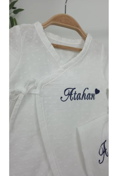 gros shop Müslin Yeni Doğan 2Katlı Organik %100Pamuk Kişiye Özgü Nakışlı Hastane Çıkış Seti (Kalpli Model-2) - Resim 3