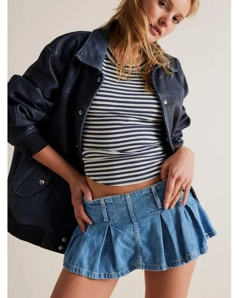 Free Peaple Pileli Mikro Mini Kot Şort ürün görseli