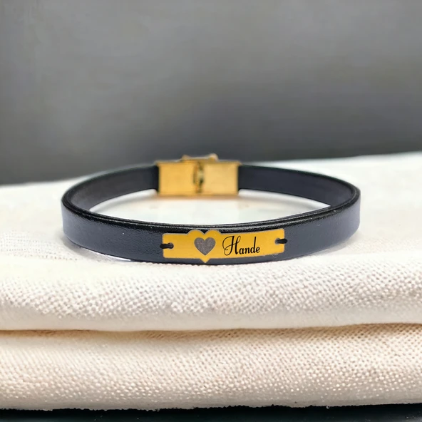 14 Ayar Altın Plakalı İsme Özel Kalp Figürlü Doğal Siyah Derili Hediye Bileklik-568 ürün görseli