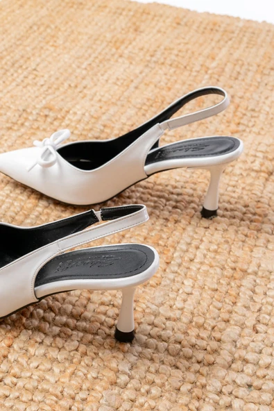 İNF-4500 Beyaz Rugan Günlük Arkası Açık Fiyonklu Topuklu Bayan Ayakkabı - Resim 5