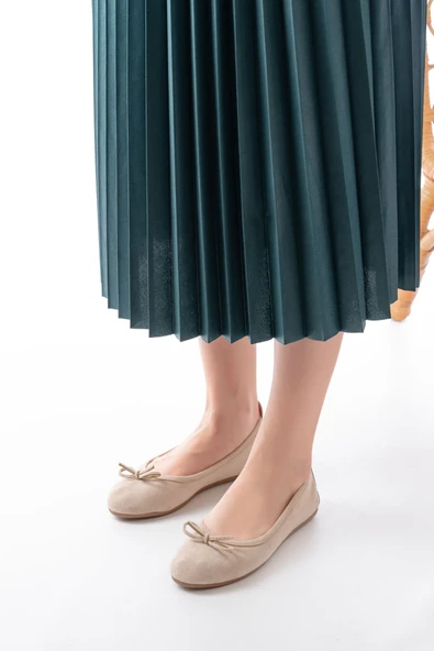 6101 Bej Süet Fiyonklu Günlük Kadın Babet ürün görseli