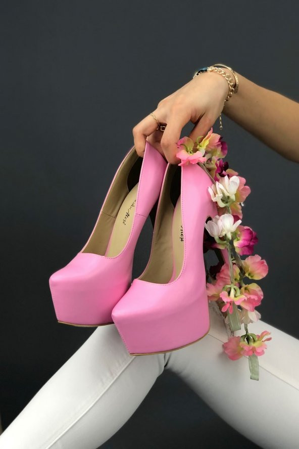 Gova Pembe Cilt - 5