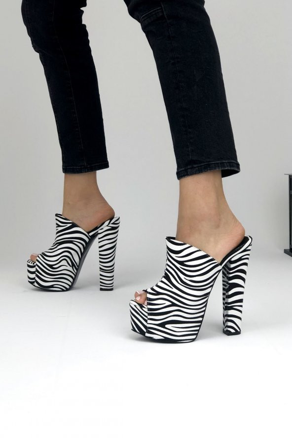 Kadın Siyah Beyaz 15 cm Platform Topuklu Ayakkabı - 3