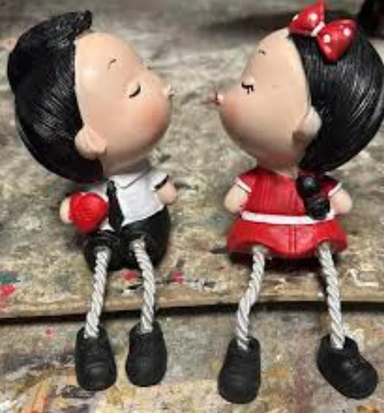 2’li Ayakları Sallanan Öpüşen Biblo - 2