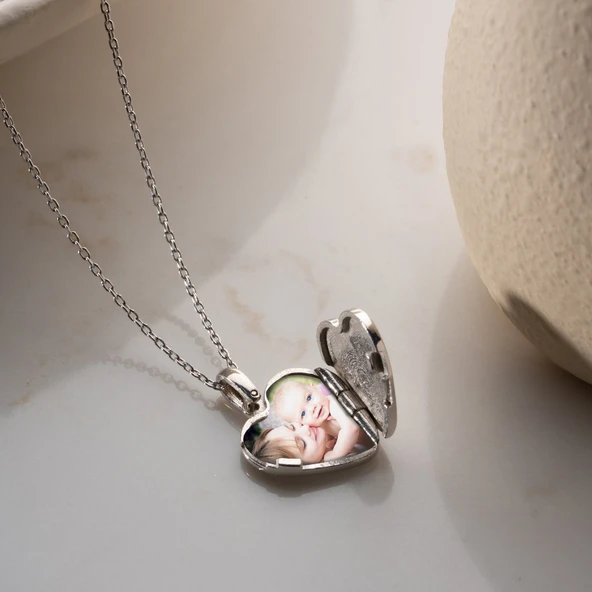 Vaoov 925 Ayar Gümüş Fotoğraflı Kişiye Özel İsimli Kalp Kolye ürün görseli