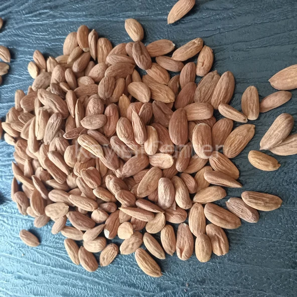 Toptan Yerli Feragnes Badem İçi 25 Kg - 2