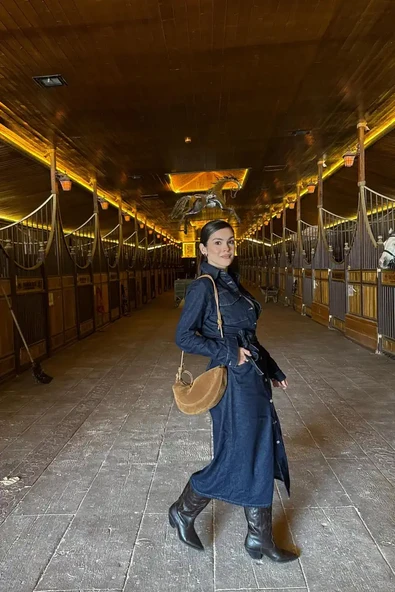 Beli Kuşaklı Düğme Detaylı Kot Elbise RİNS YIKAMA - 8