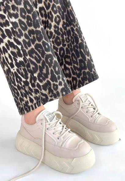 Emwa Bej Cilt Bağcıklı Spor Ayakkabı ürün görseli